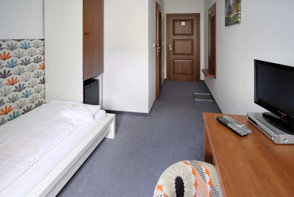 Pension Pod věží Kolín Exterior foto